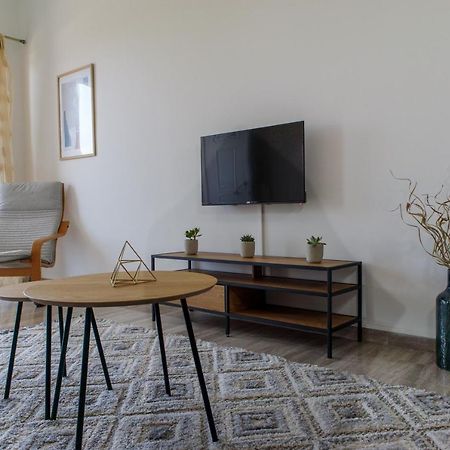 Almyros Aktis Seaview Apartment 칼라마타 외부 사진