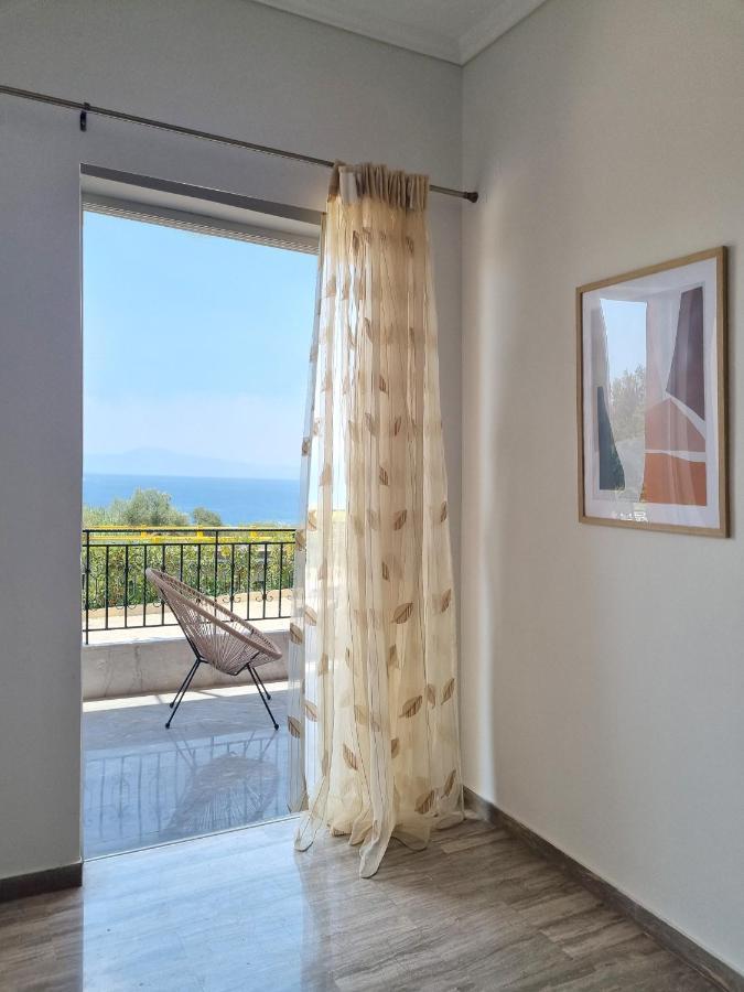 Almyros Aktis Seaview Apartment 칼라마타 외부 사진