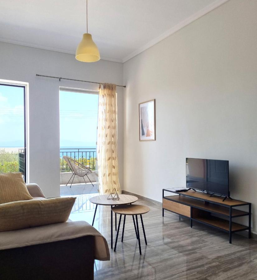 Almyros Aktis Seaview Apartment 칼라마타 외부 사진