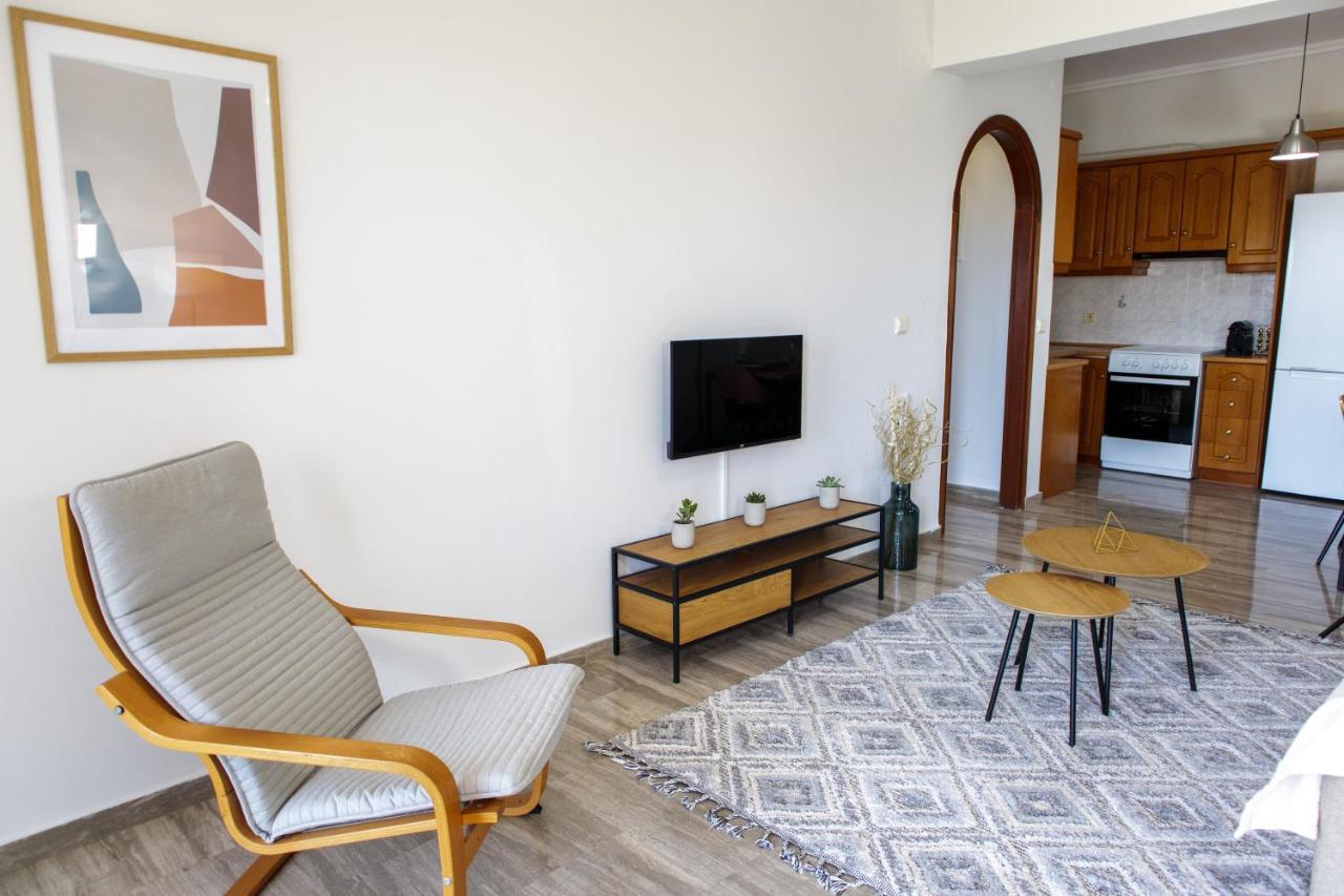 Almyros Aktis Seaview Apartment 칼라마타 외부 사진