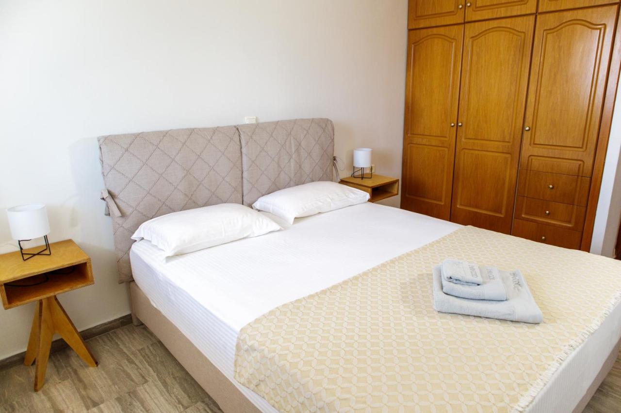 Almyros Aktis Seaview Apartment 칼라마타 외부 사진