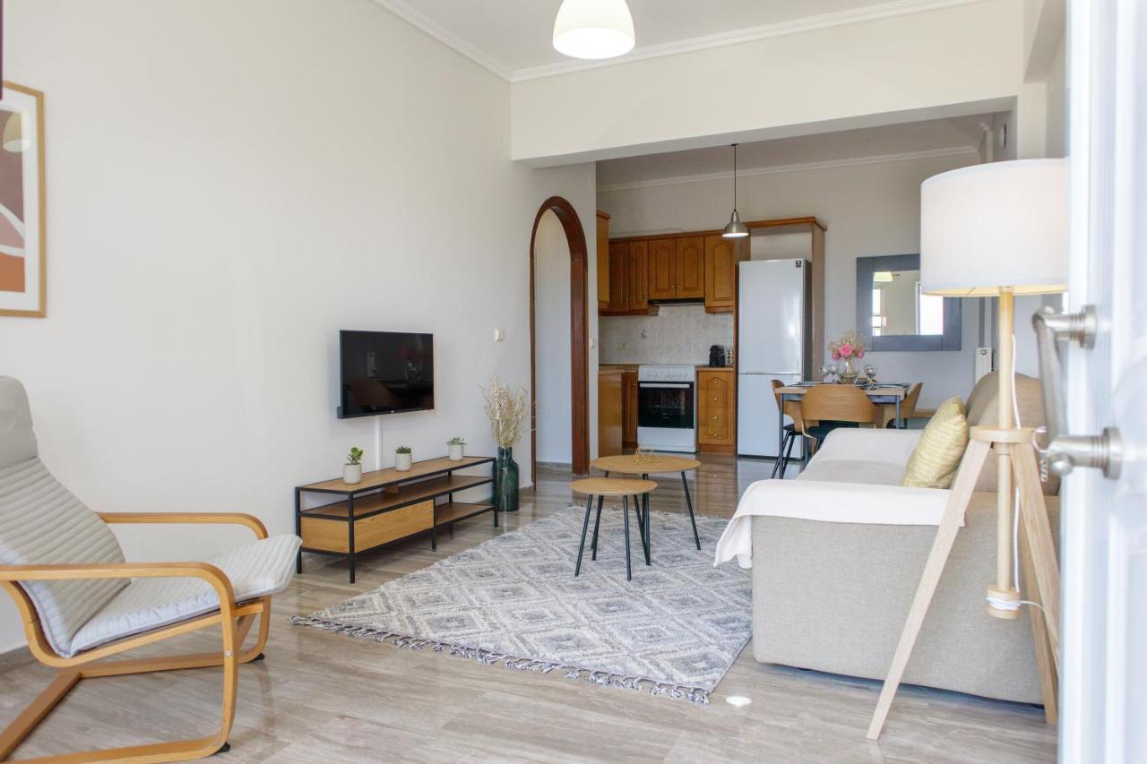 Almyros Aktis Seaview Apartment 칼라마타 외부 사진