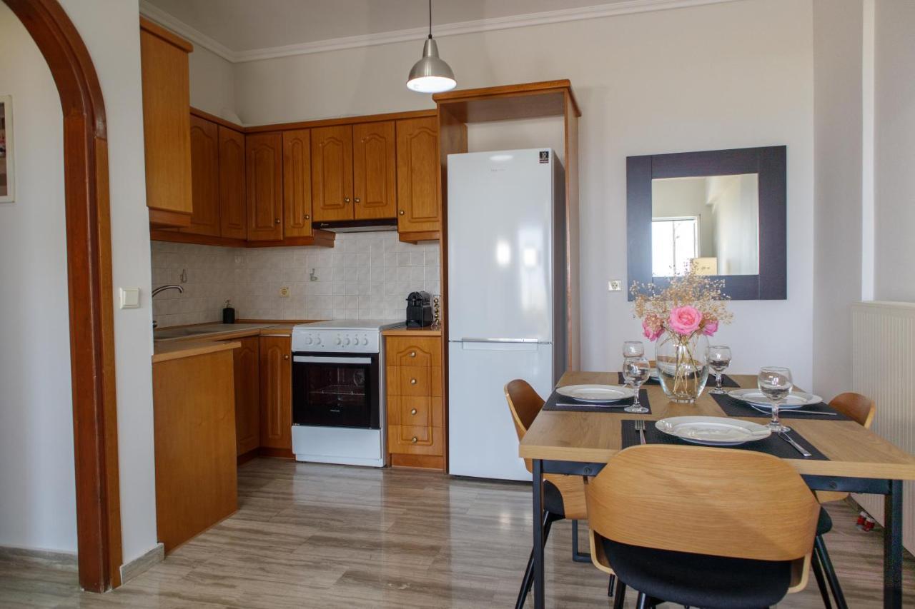 Almyros Aktis Seaview Apartment 칼라마타 외부 사진