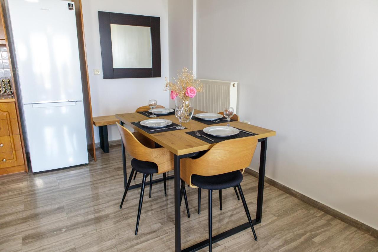 Almyros Aktis Seaview Apartment 칼라마타 외부 사진