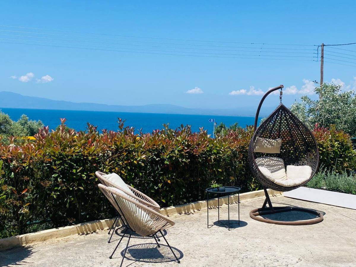 Almyros Aktis Seaview Apartment 칼라마타 외부 사진